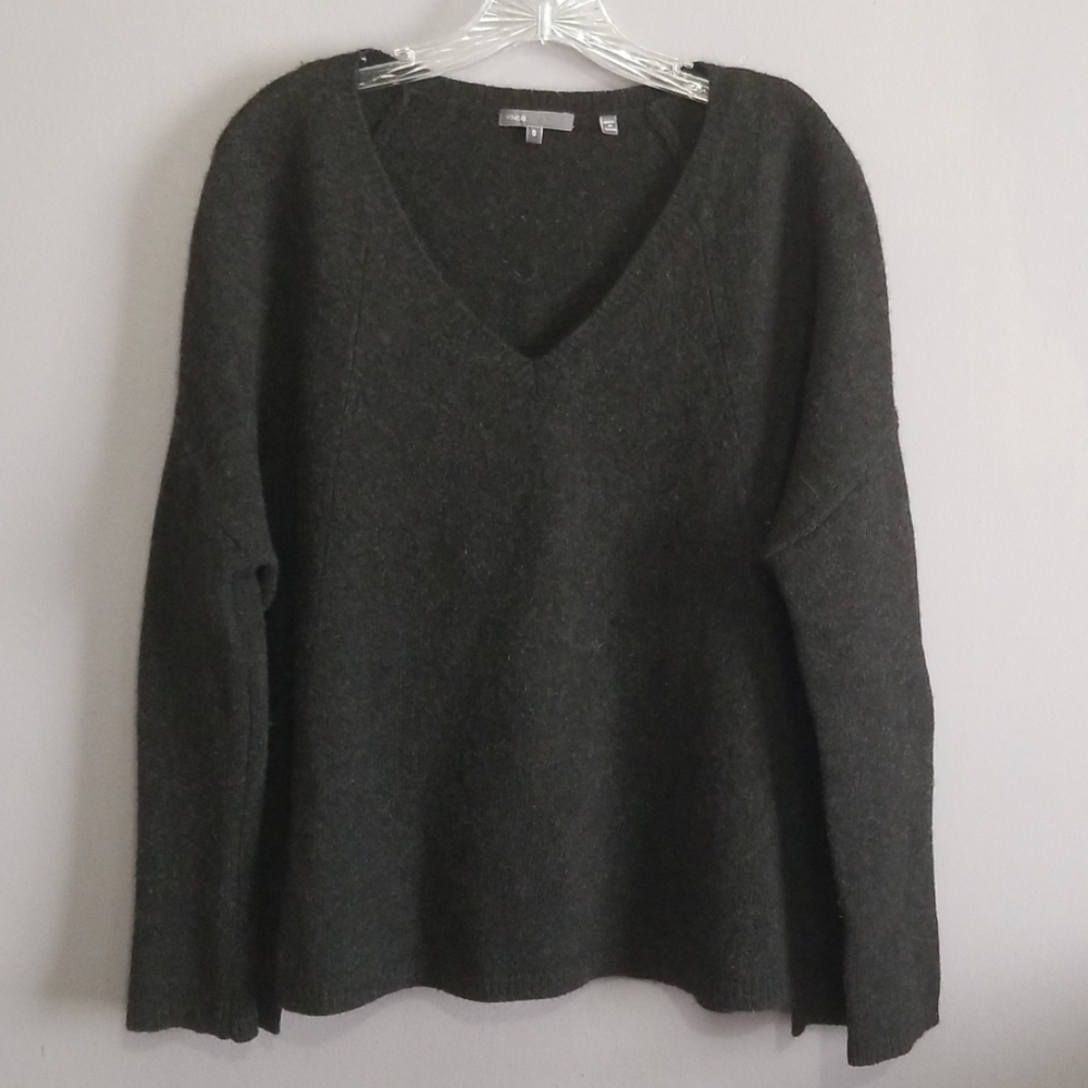 Vince Women's V Neck Yak Wool Oversized Sweater